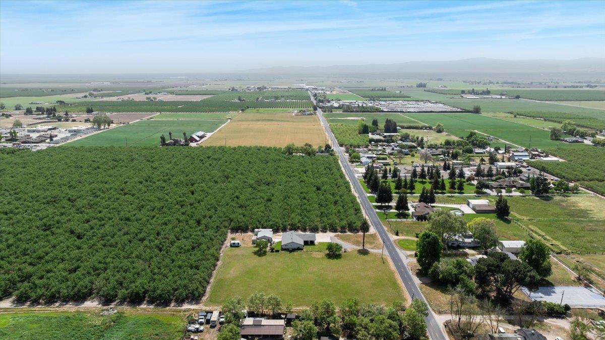 22082 Oleander Ave, Manteca, CA 95337