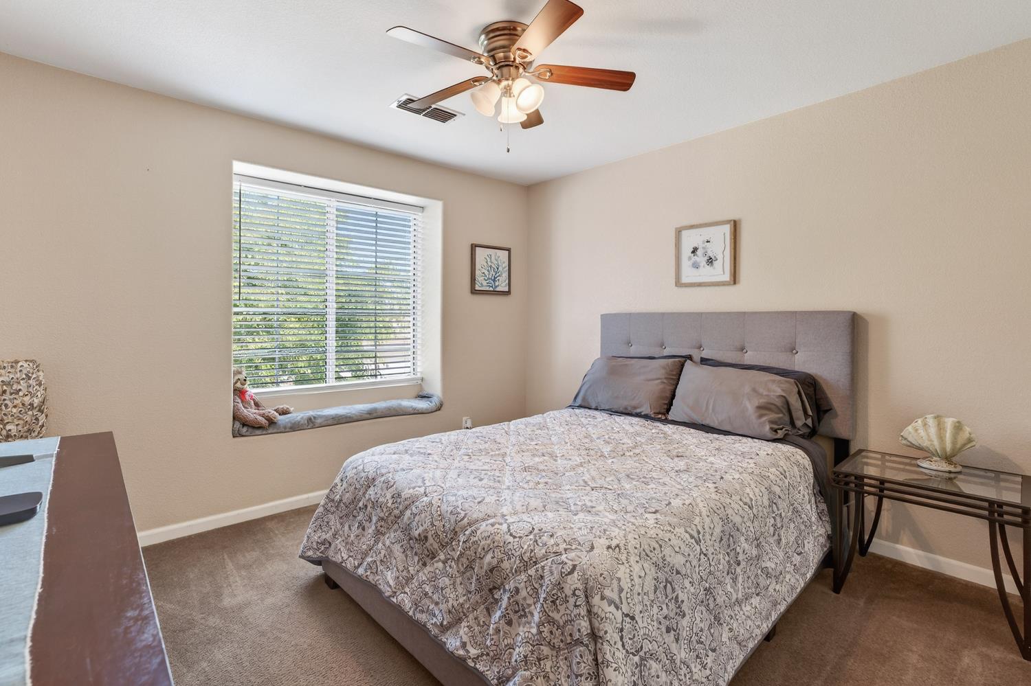 1242 Yellowhammer Dr, Patterson, CA 95363