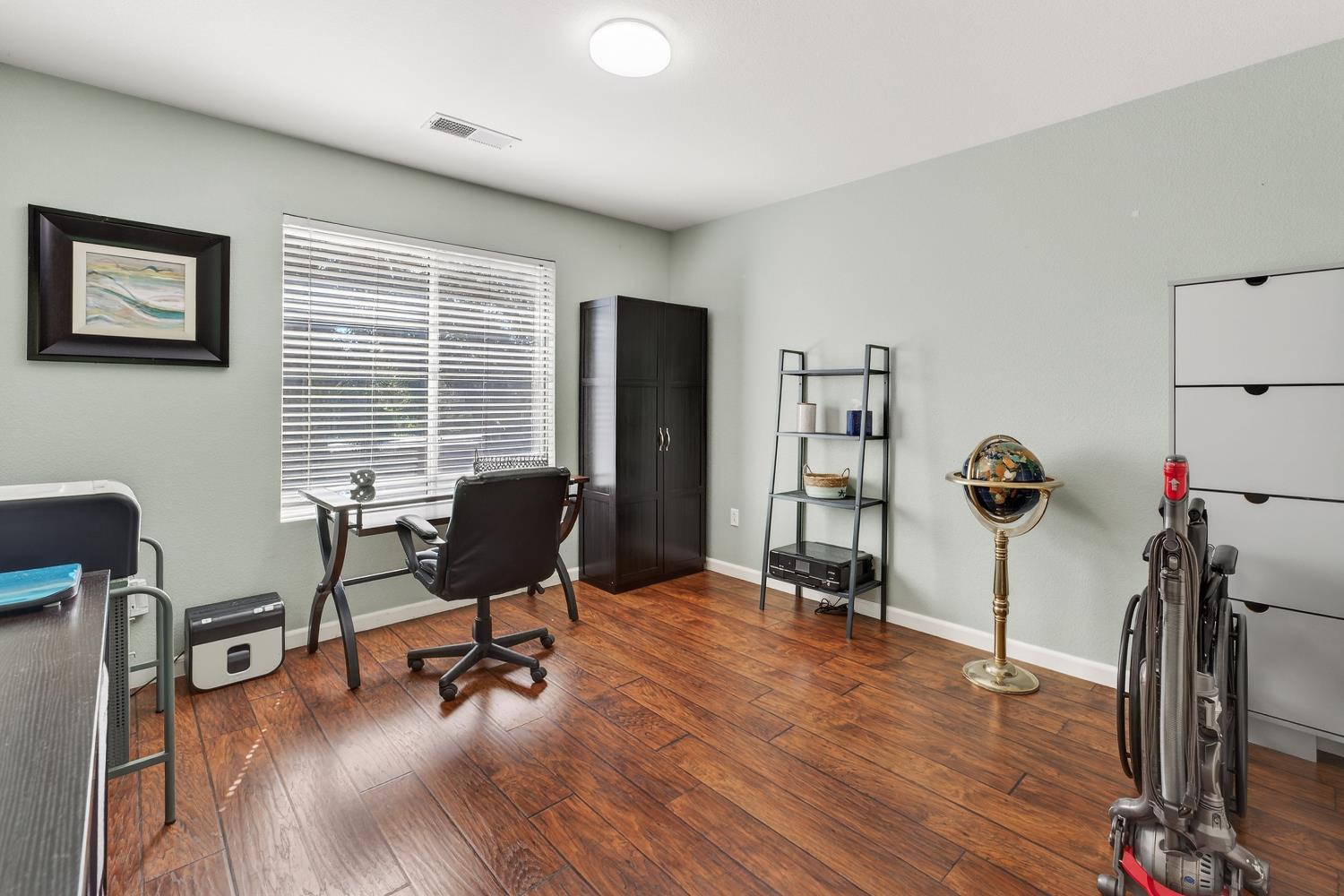 1242 Yellowhammer Dr, Patterson, CA 95363