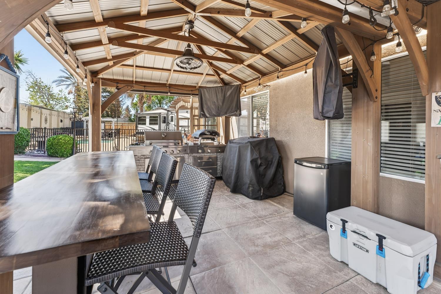 1242 Yellowhammer Dr, Patterson, CA 95363