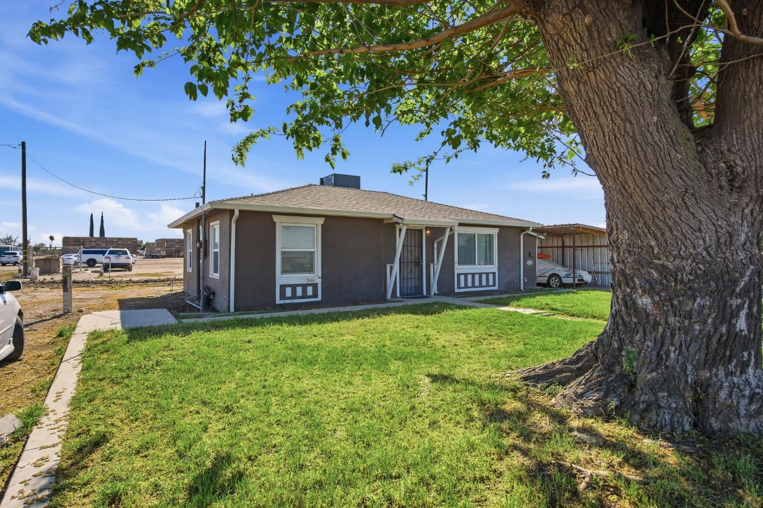 2406 S Walnut Rd, Turlock, CA 95380