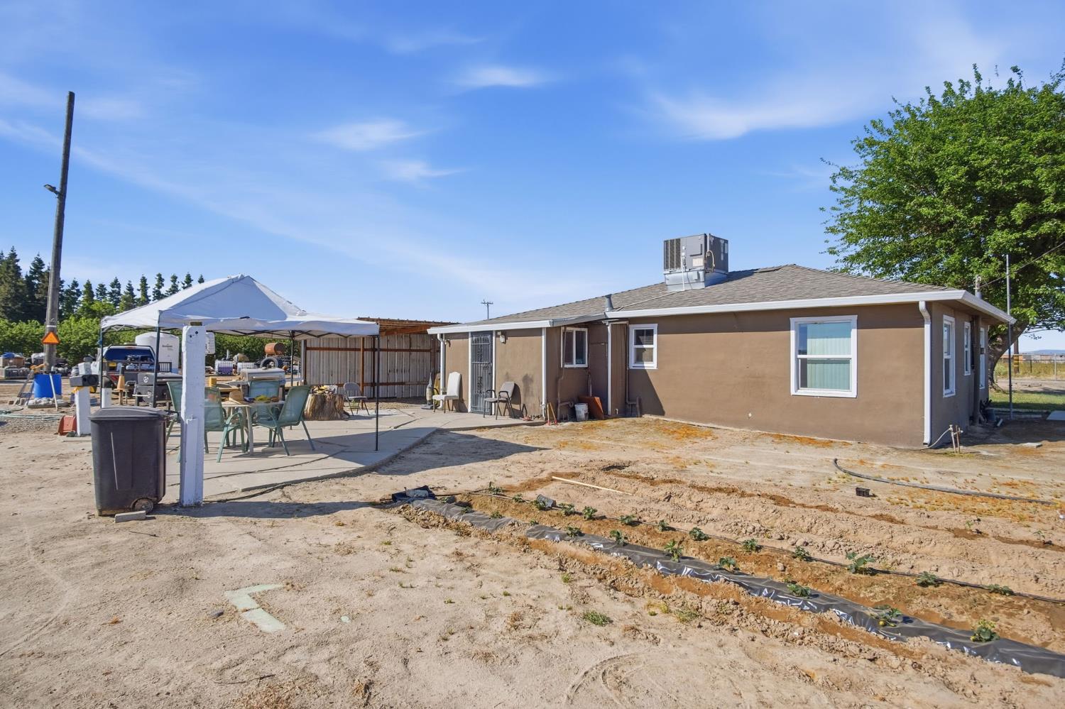 2406 S Walnut Rd, Turlock, CA 95380