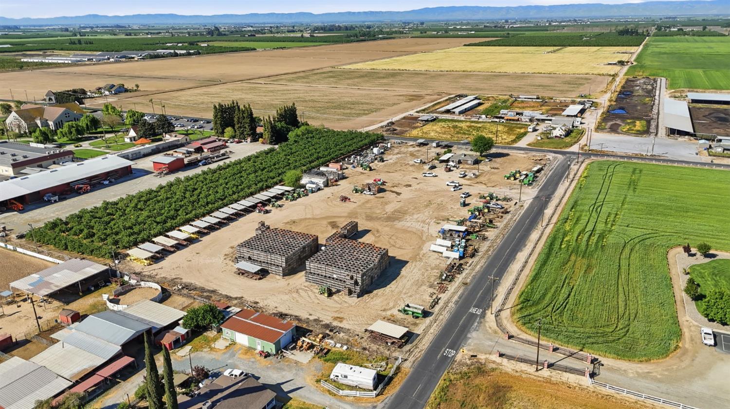 2406 S Walnut Rd, Turlock, CA 95380