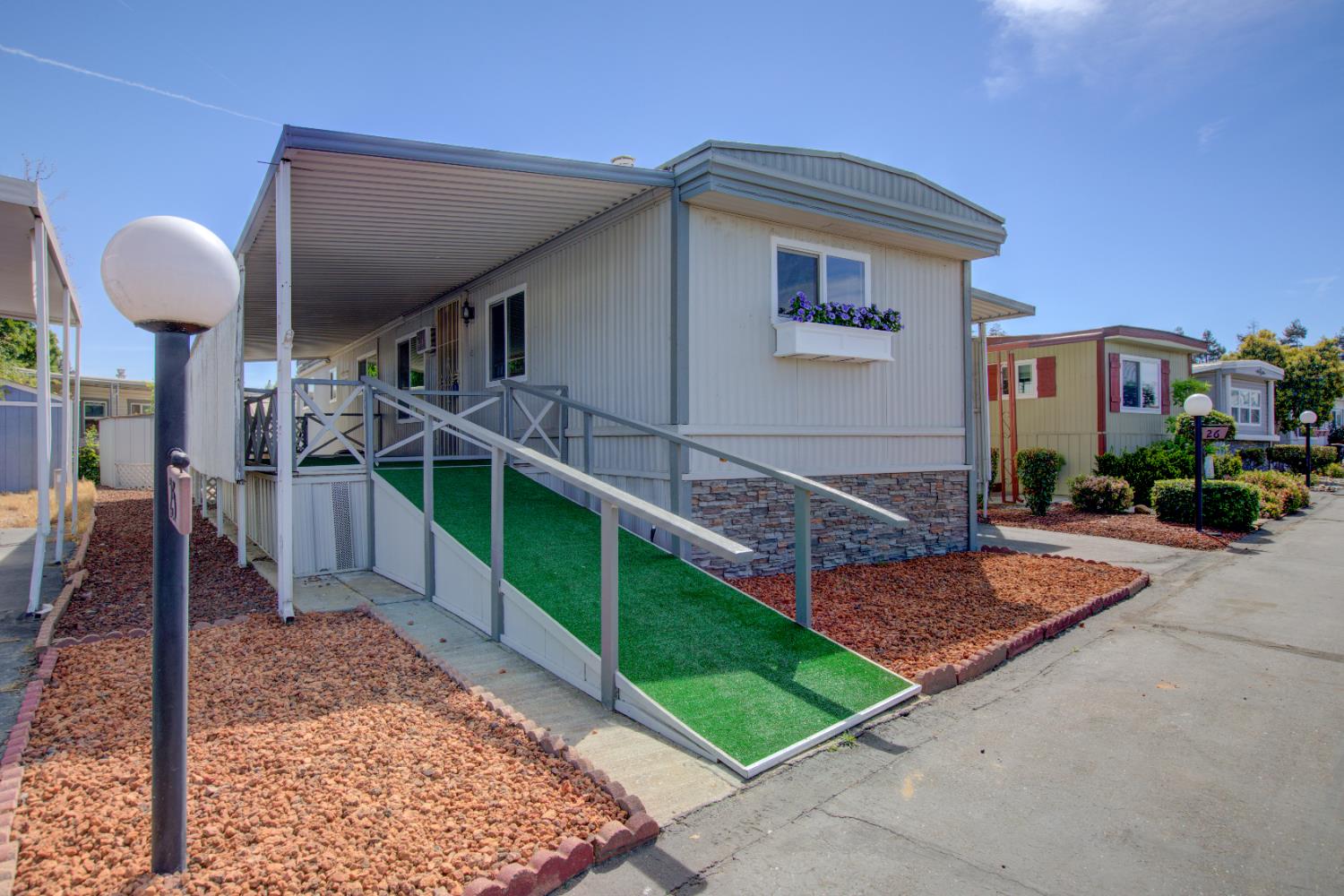 2107 Patterson Rd #25, Riverbank, CA 95367