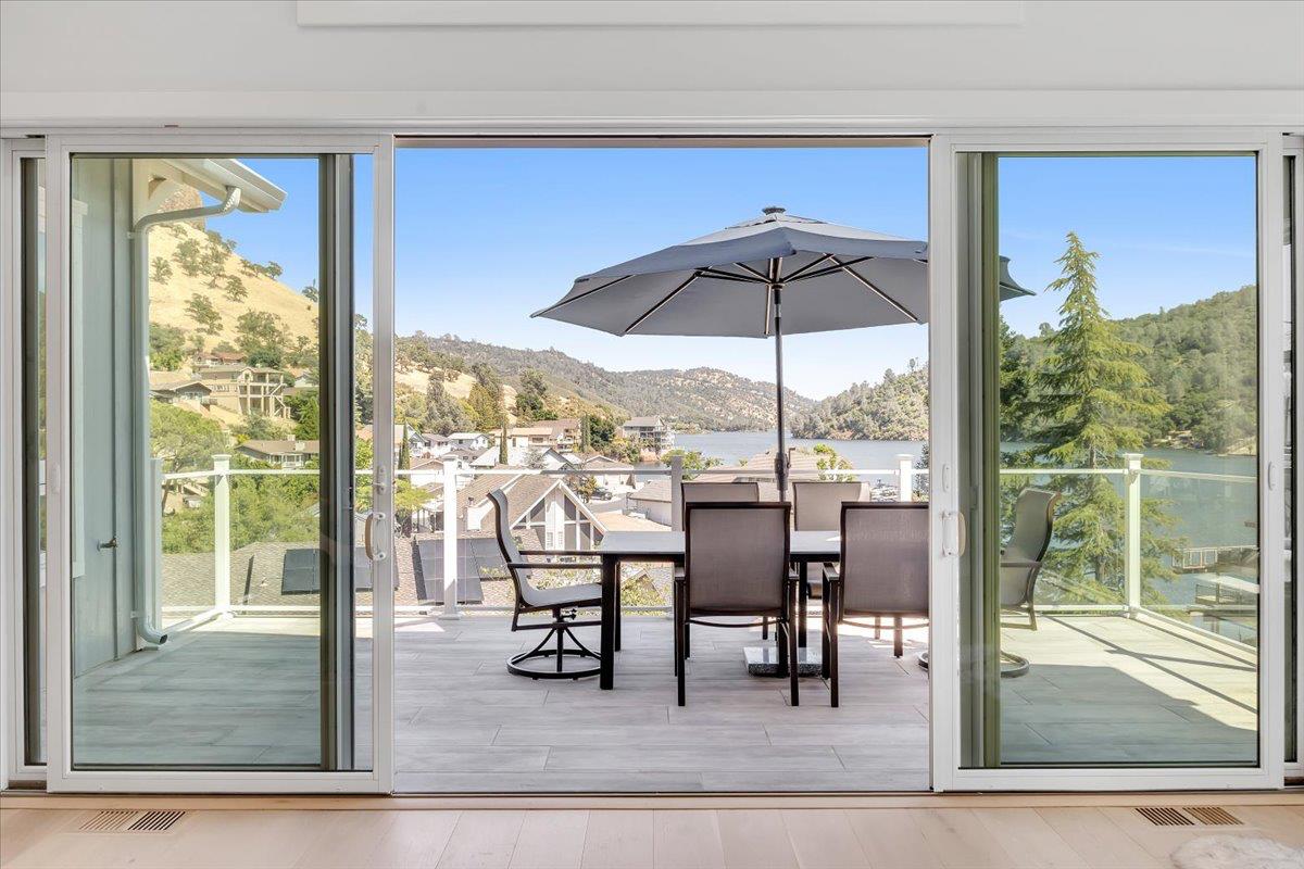 734 Sandy Bar Dr, Copperopolis, CA 95228