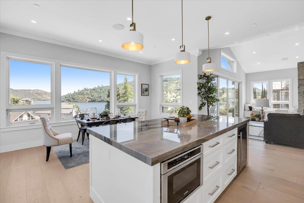 734 Sandy Bar Dr, Copperopolis, CA 95228