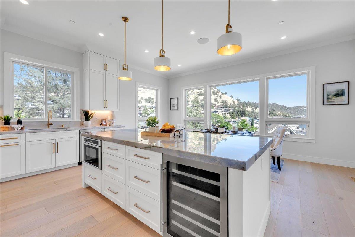 734 Sandy Bar Dr, Copperopolis, CA 95228