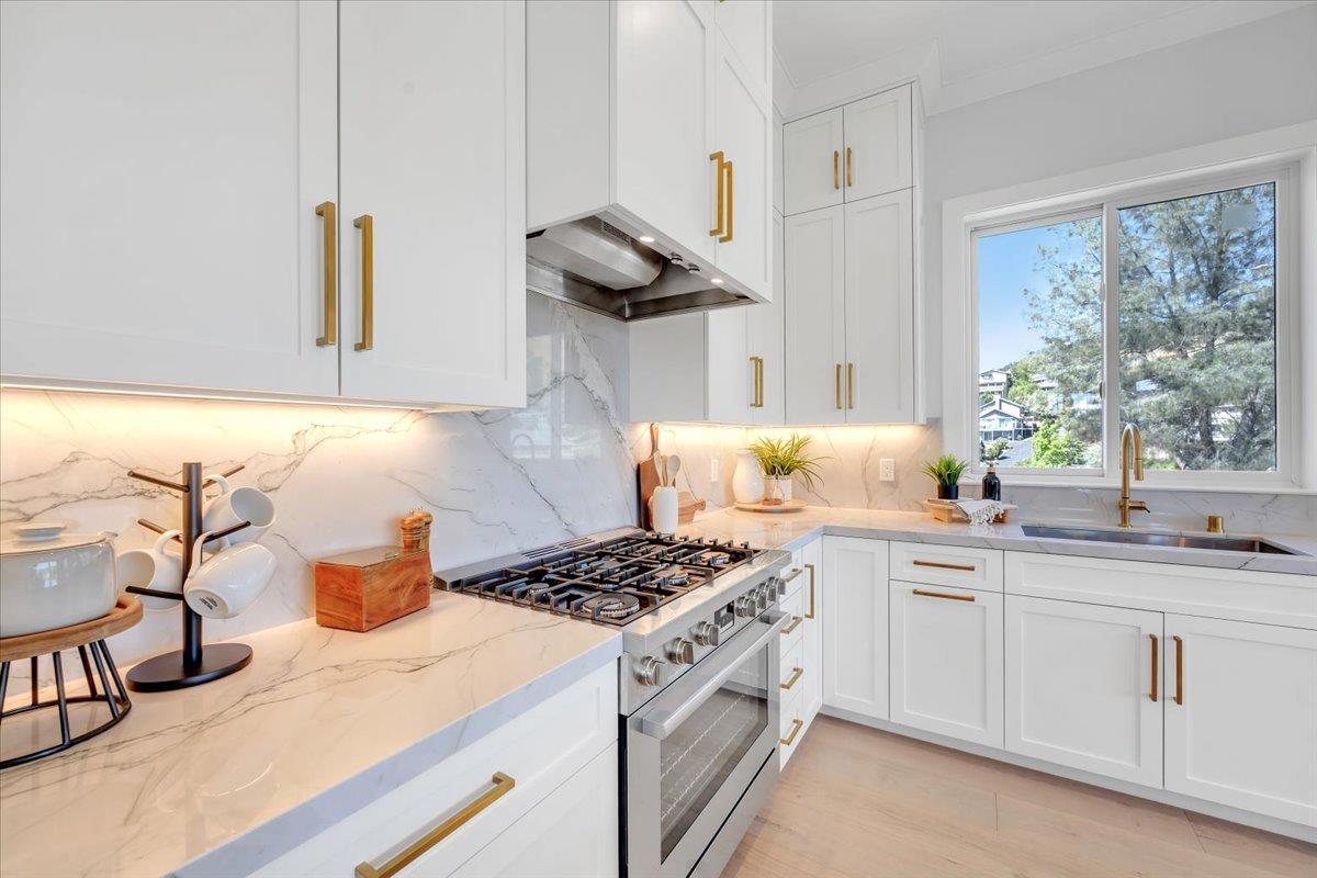 734 Sandy Bar Dr, Copperopolis, CA 95228