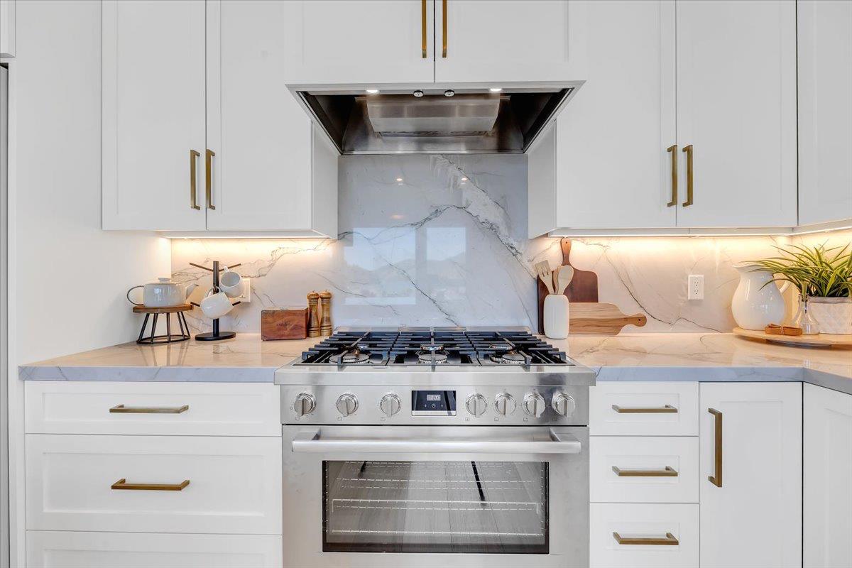 734 Sandy Bar Dr, Copperopolis, CA 95228