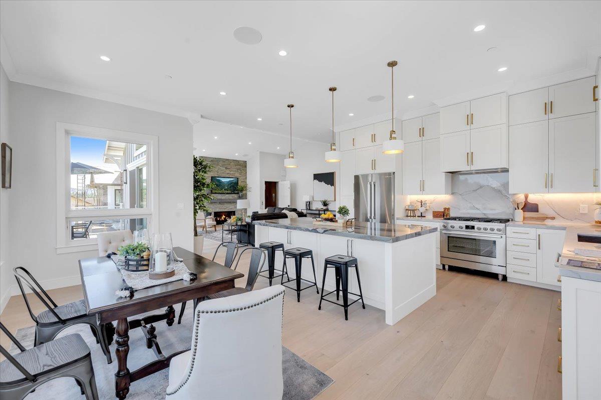734 Sandy Bar Dr, Copperopolis, CA 95228