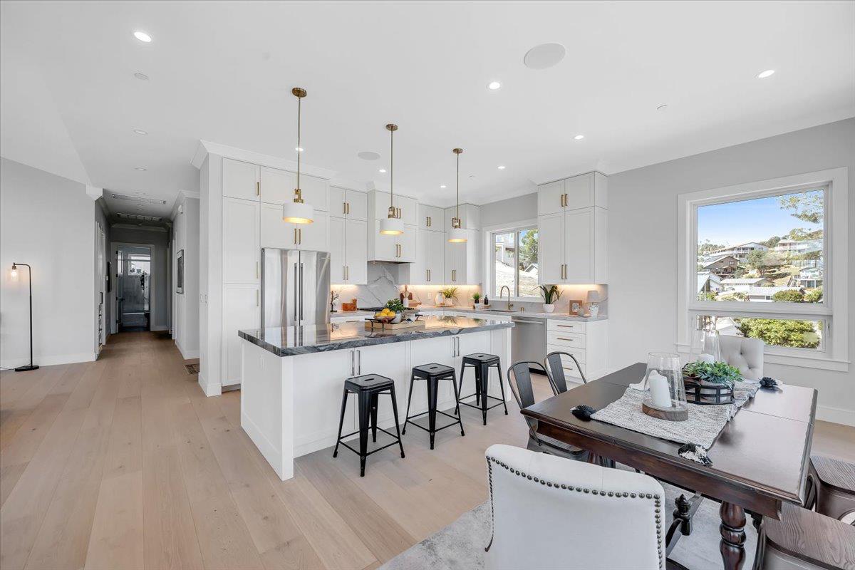 734 Sandy Bar Dr, Copperopolis, CA 95228