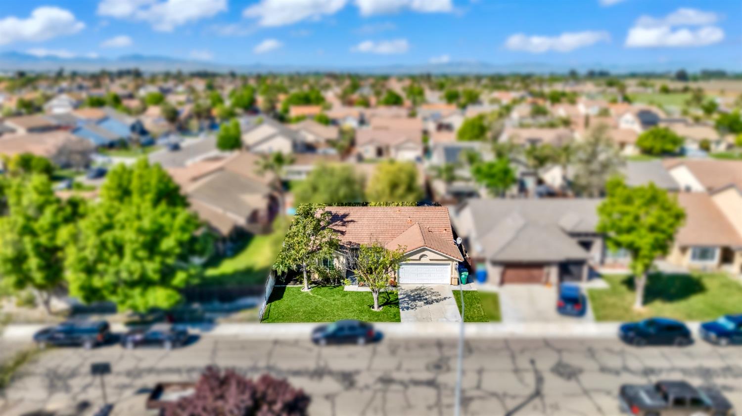 661 Mendocino Ct, Los Banos, CA 93635