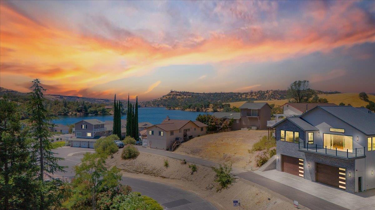 750 Sandy Bar Dr, Copperopolis, CA 95228