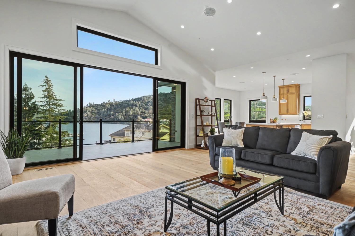 750 Sandy Bar Dr, Copperopolis, CA 95228