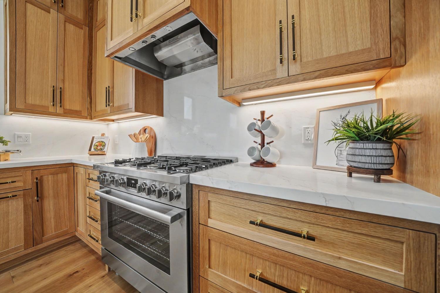750 Sandy Bar Dr, Copperopolis, CA 95228