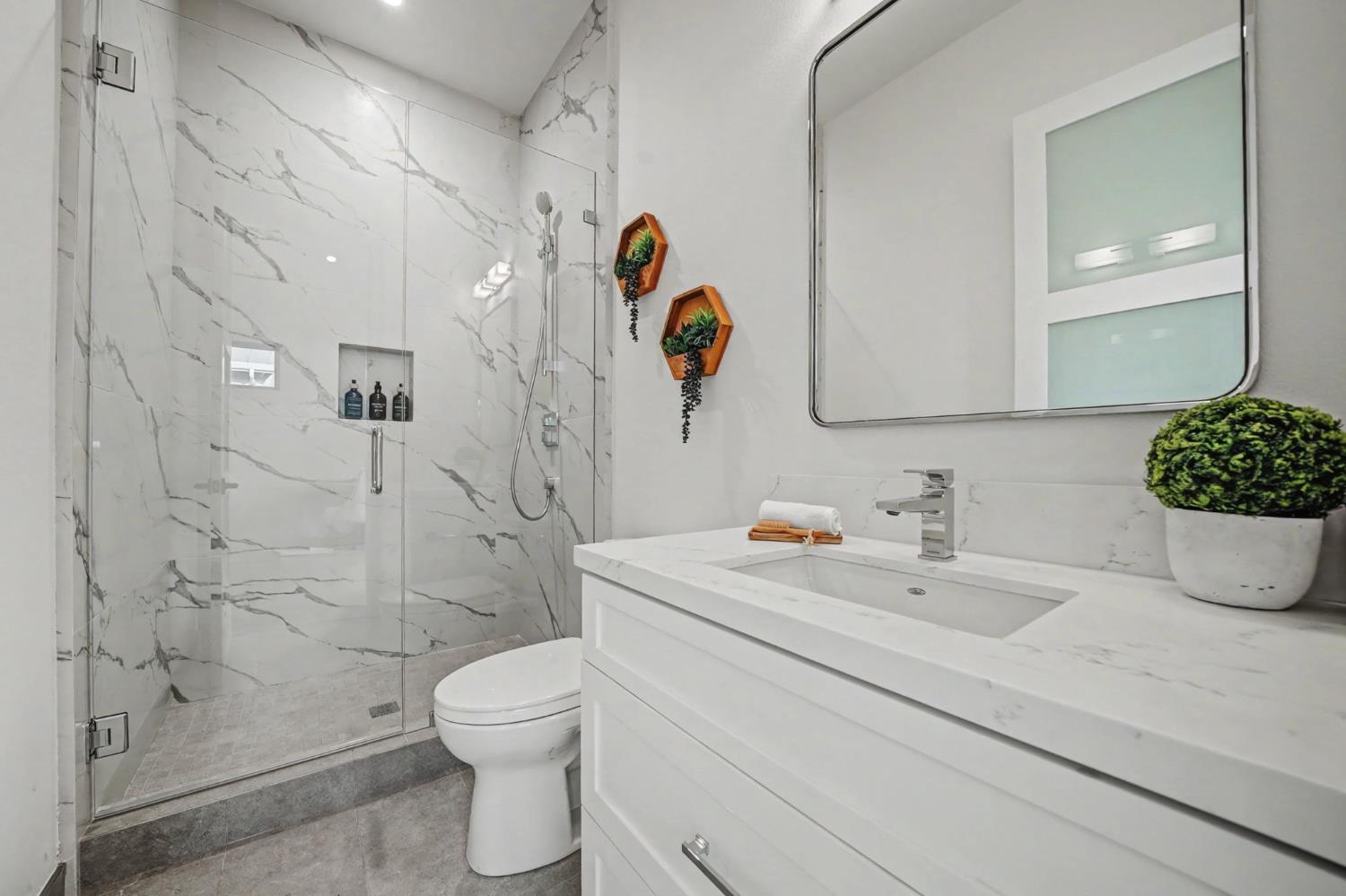 750 Sandy Bar Dr, Copperopolis, CA 95228