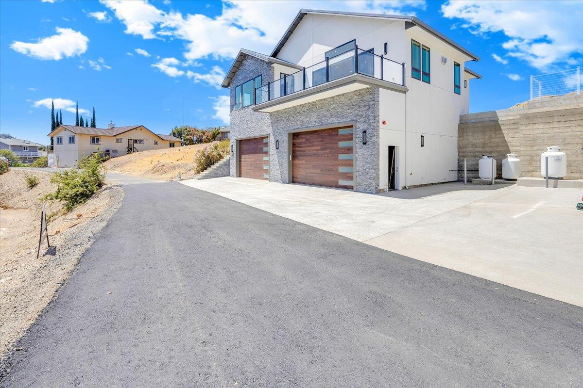 750 Sandy Bar Dr, Copperopolis, CA 95228
