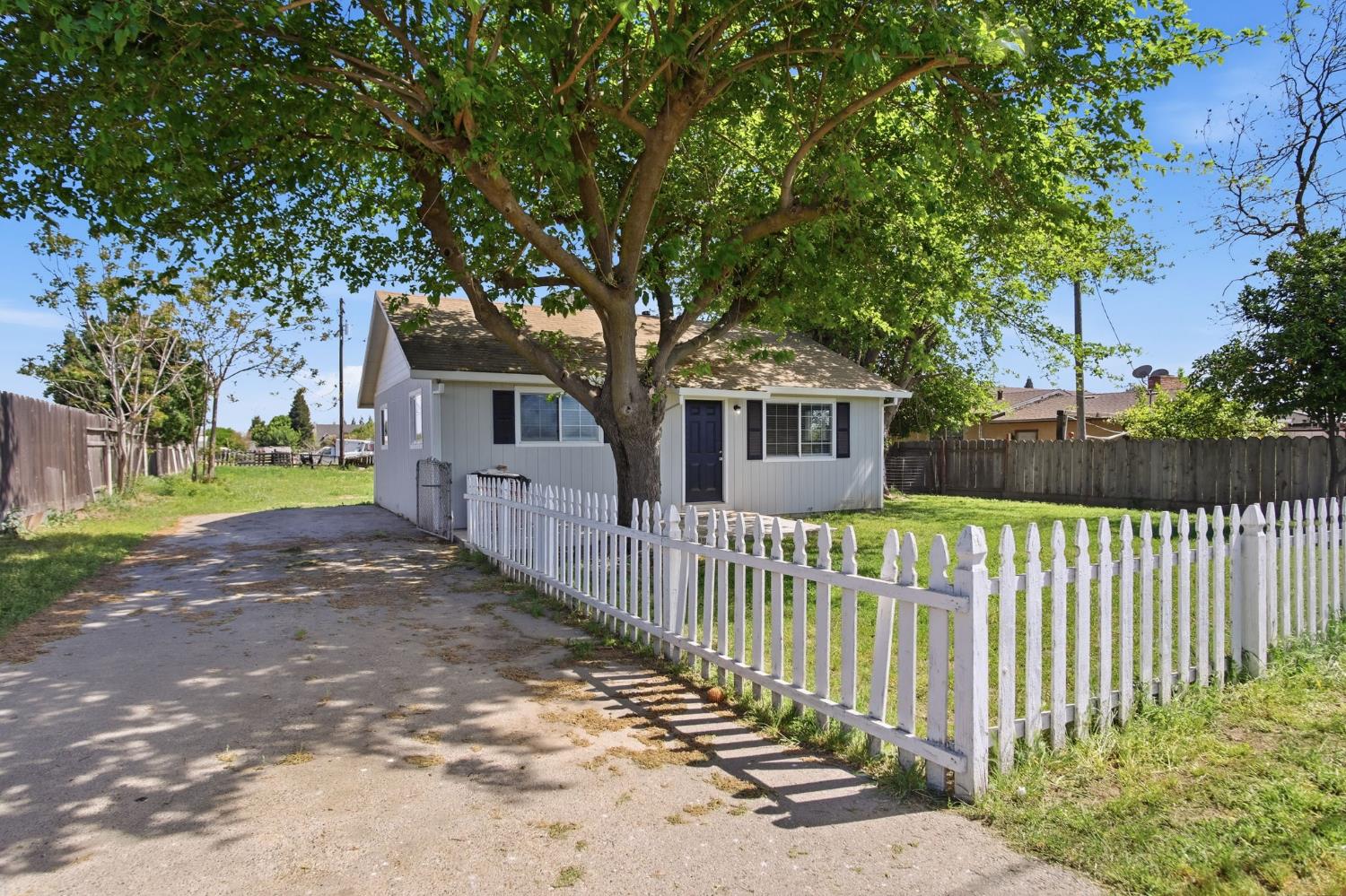 830 Montpelier Rd, Hickman, CA 95323