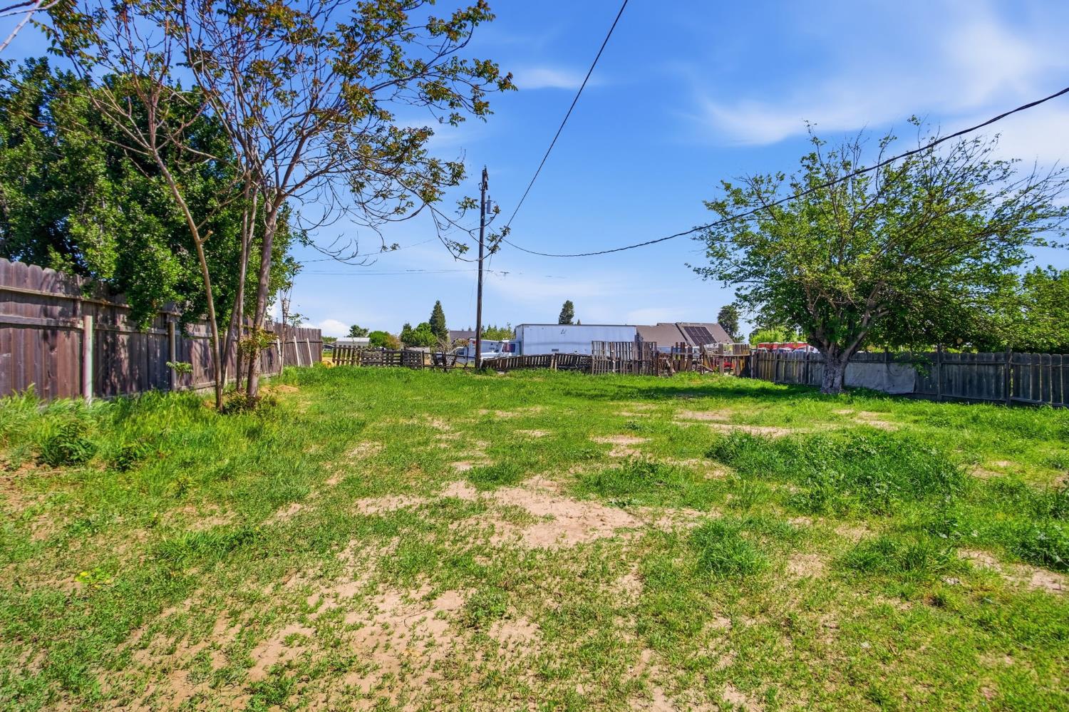 830 Montpelier Rd, Hickman, CA 95323