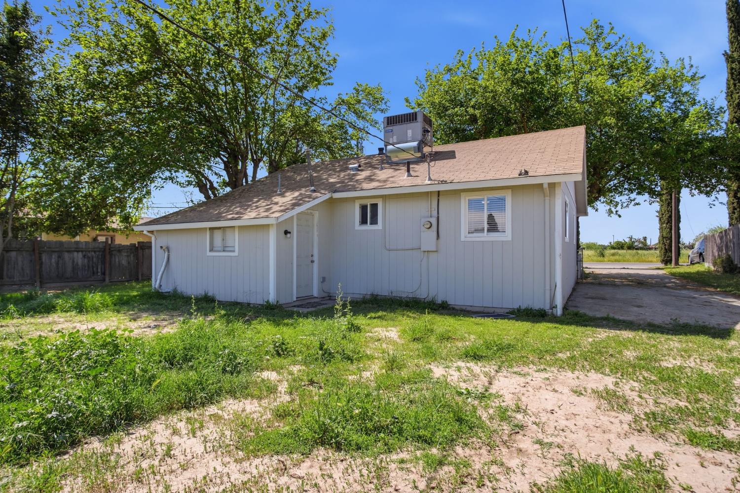 830 Montpelier Rd, Hickman, CA 95323