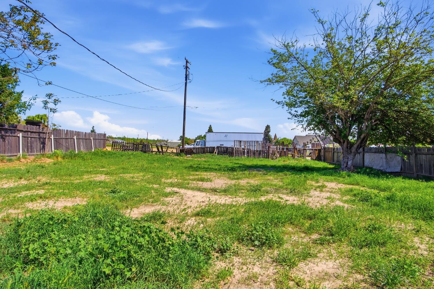 830 Montpelier Rd, Hickman, CA 95323