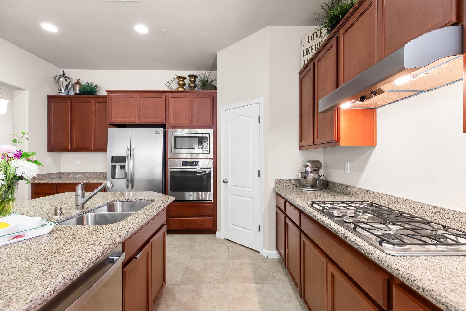 547 Sepp Ct, Ripon, CA 95366