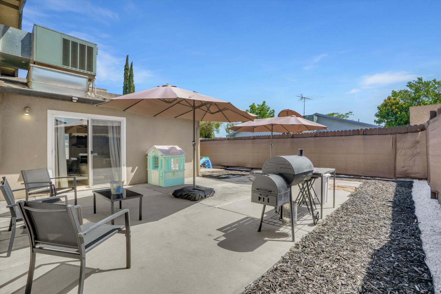 901 Wilma Dr, Modesto, CA 95351