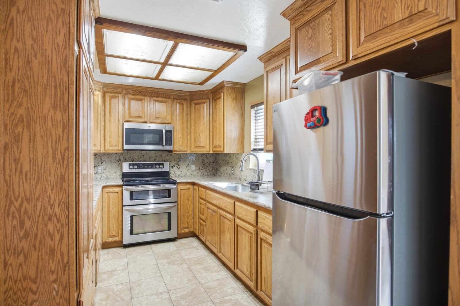 2406 S Walnut Rd, Turlock, CA 95380