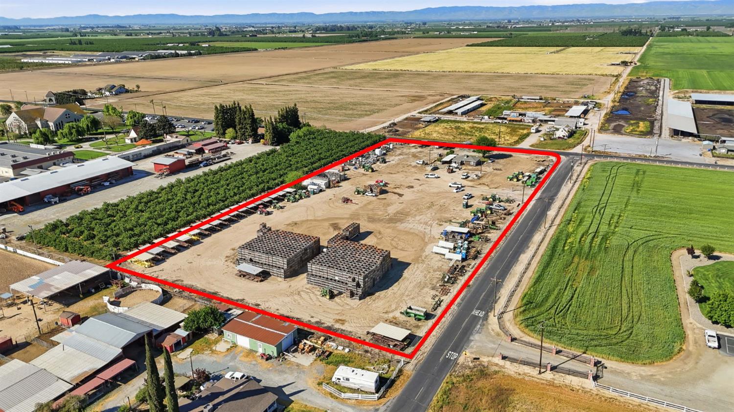 2406 S Walnut Rd, Turlock, CA 95380