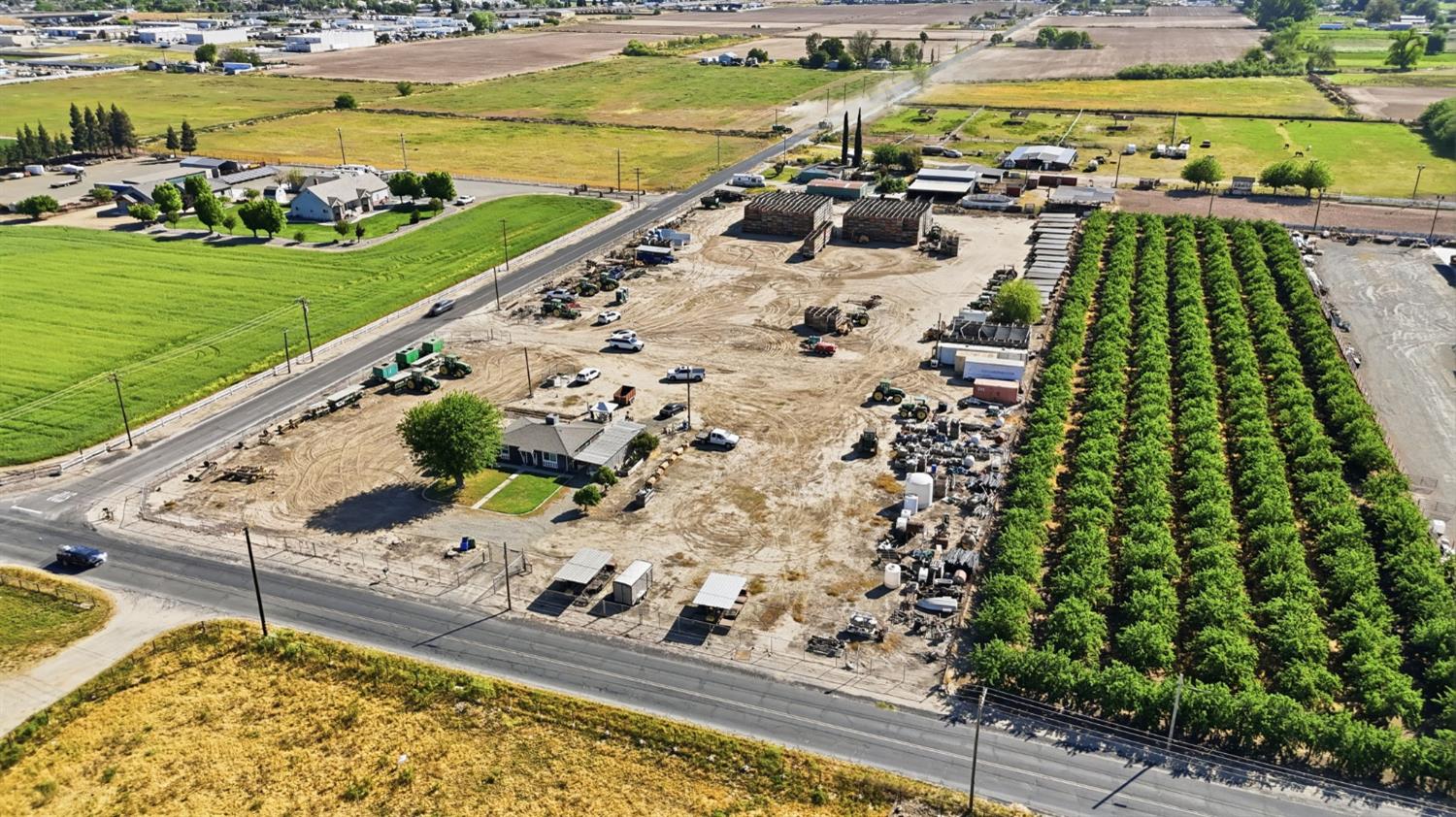 2406 S Walnut Rd, Turlock, CA 95380
