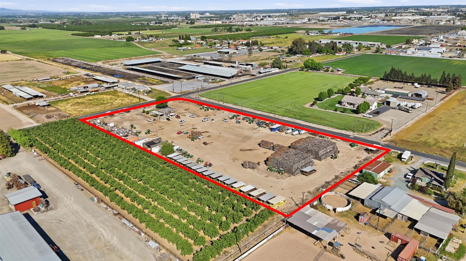 2406 S Walnut Rd, Turlock, CA 95380