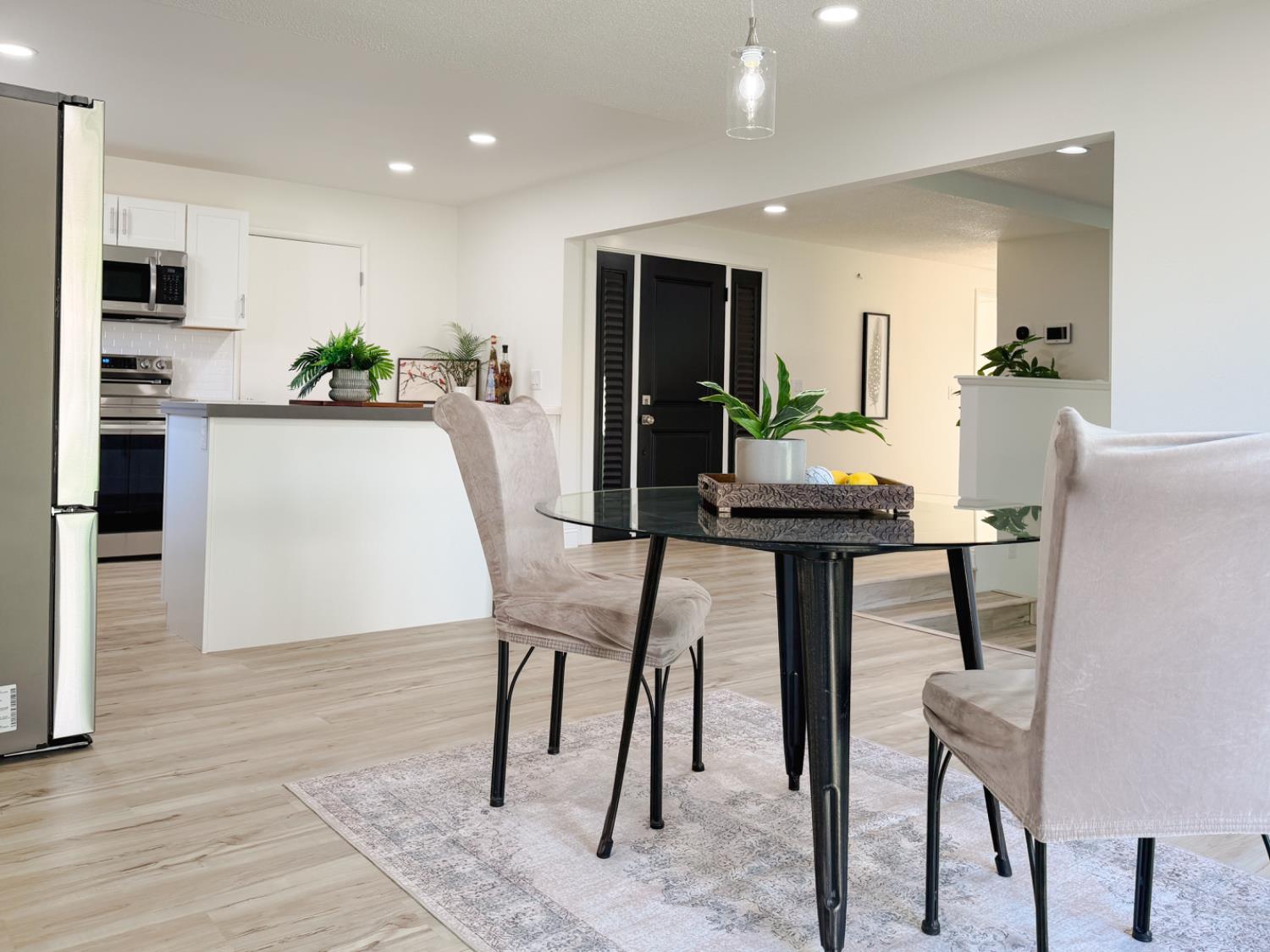 878 Carol Ave, Merced, CA 95341