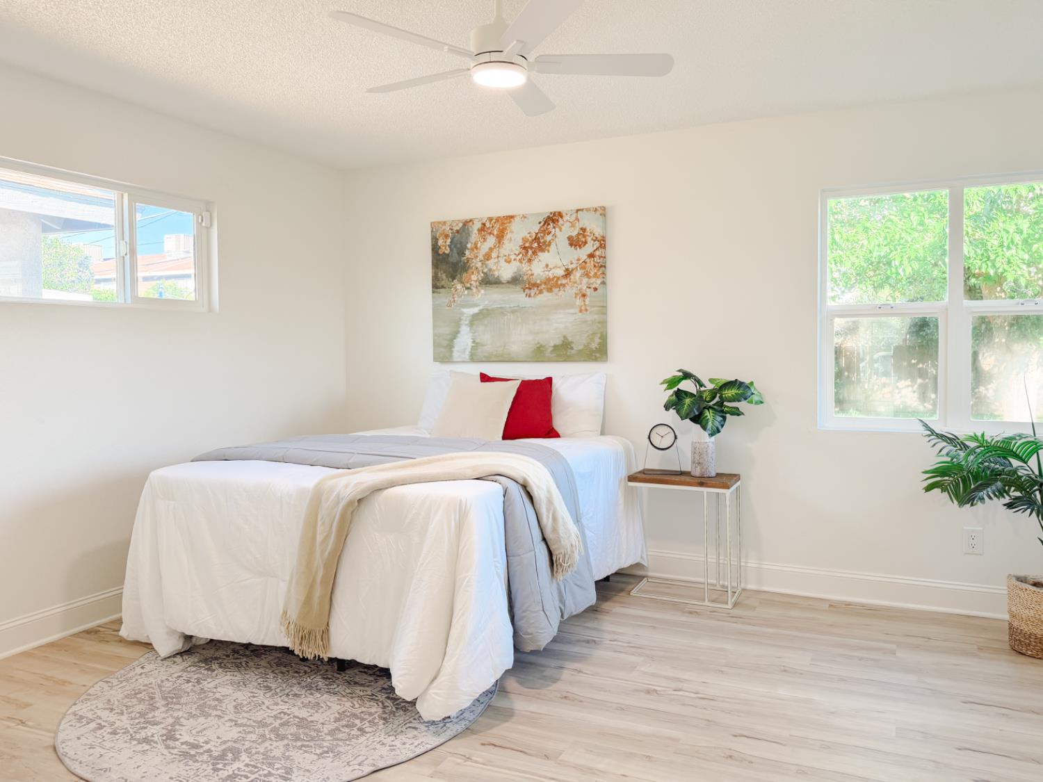 878 Carol Ave, Merced, CA 95341