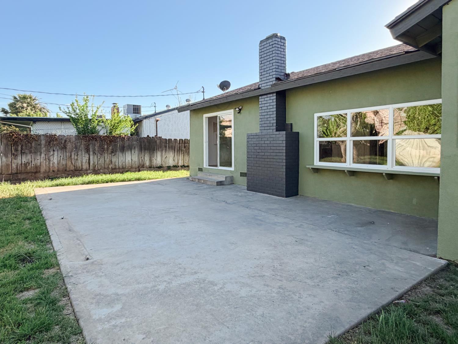 878 Carol Ave, Merced, CA 95341