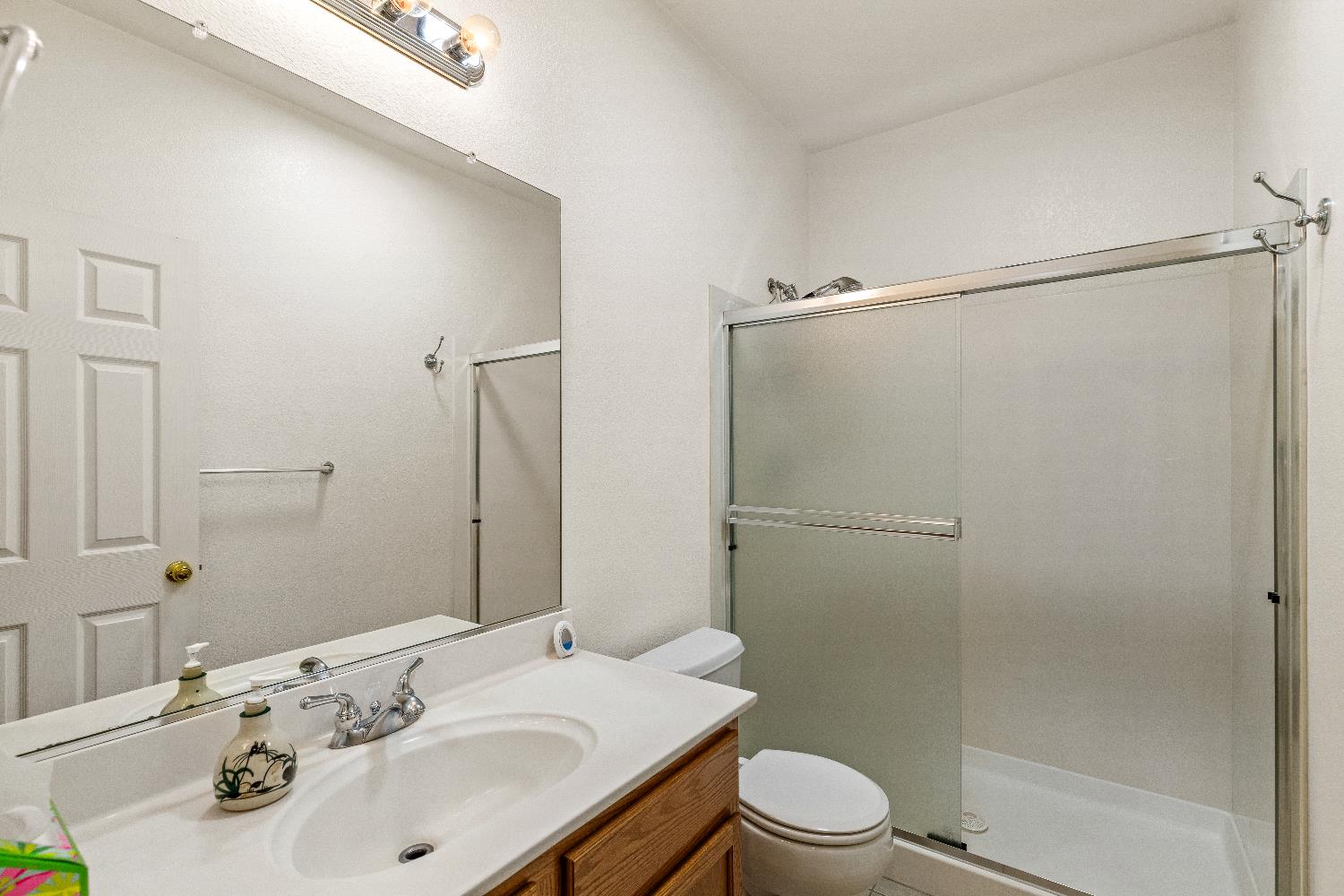 821 Hometown Way, Modesto, CA 95356