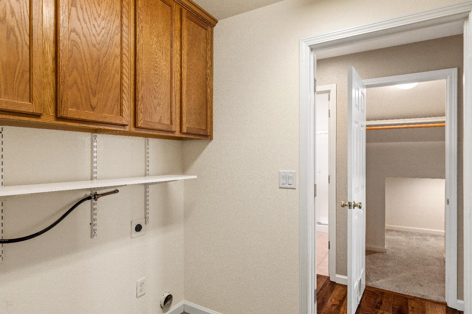 821 Hometown Way, Modesto, CA 95356