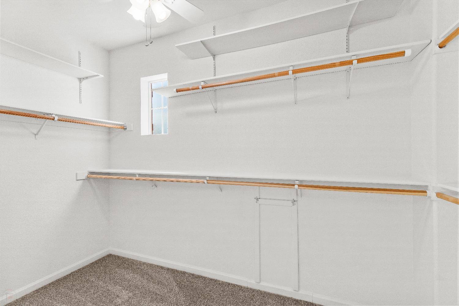 821 Hometown Way, Modesto, CA 95356