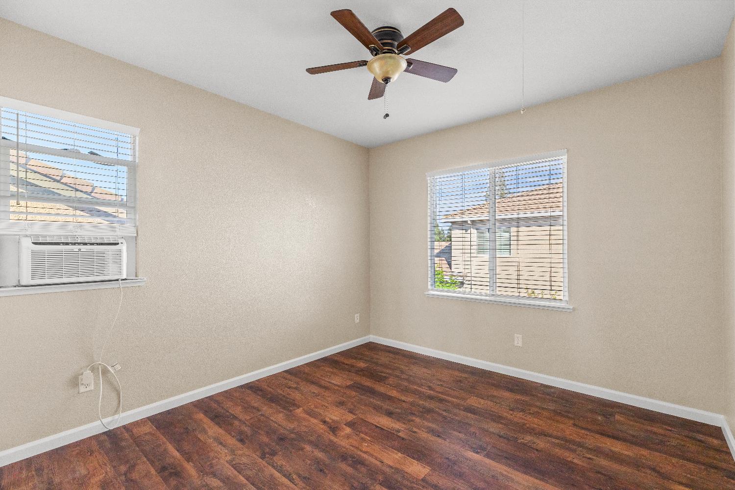 821 Hometown Way, Modesto, CA 95356