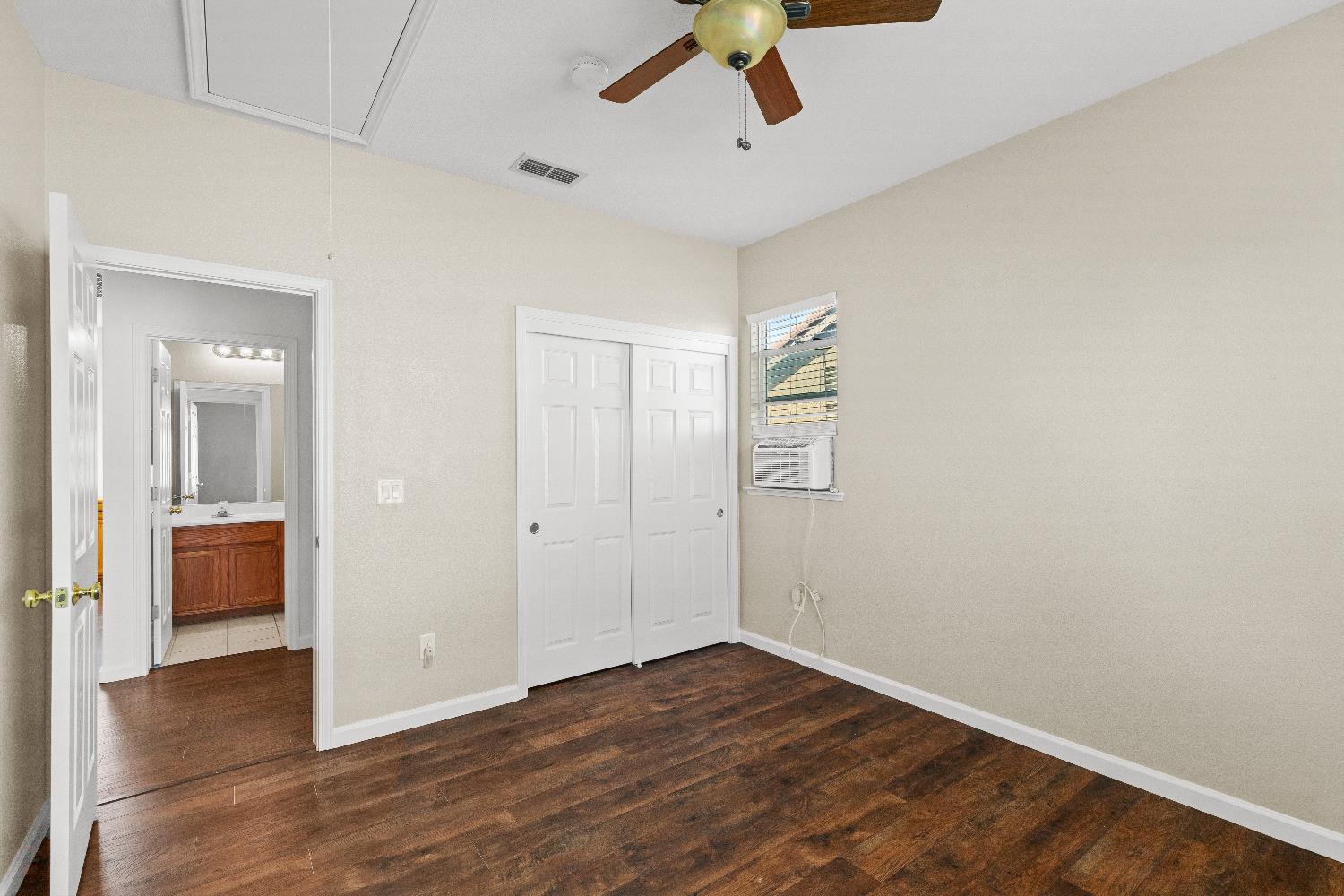 821 Hometown Way, Modesto, CA 95356