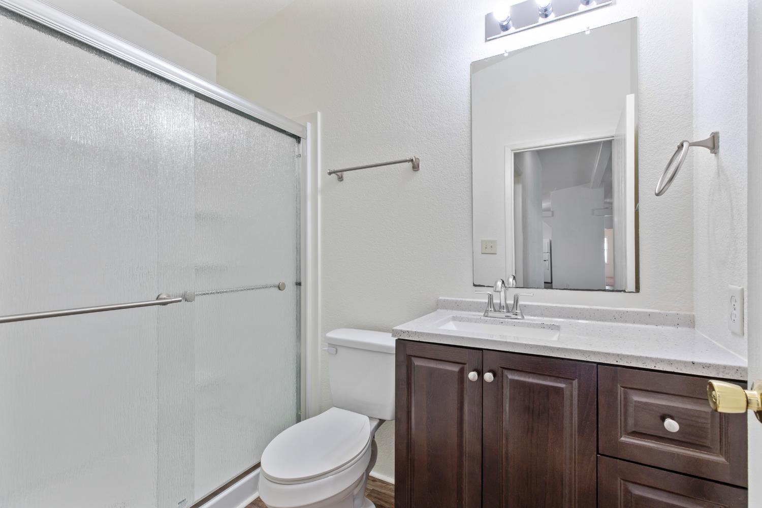 2113 Barrington Ln, Modesto, CA 95350