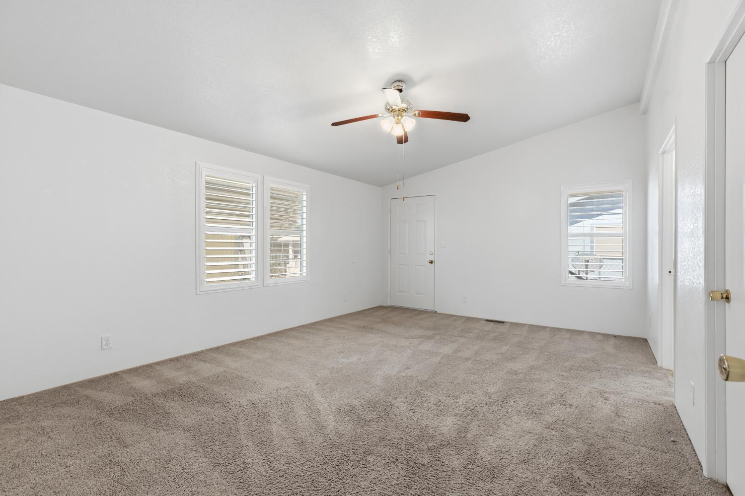 2113 Barrington Ln, Modesto, CA 95350