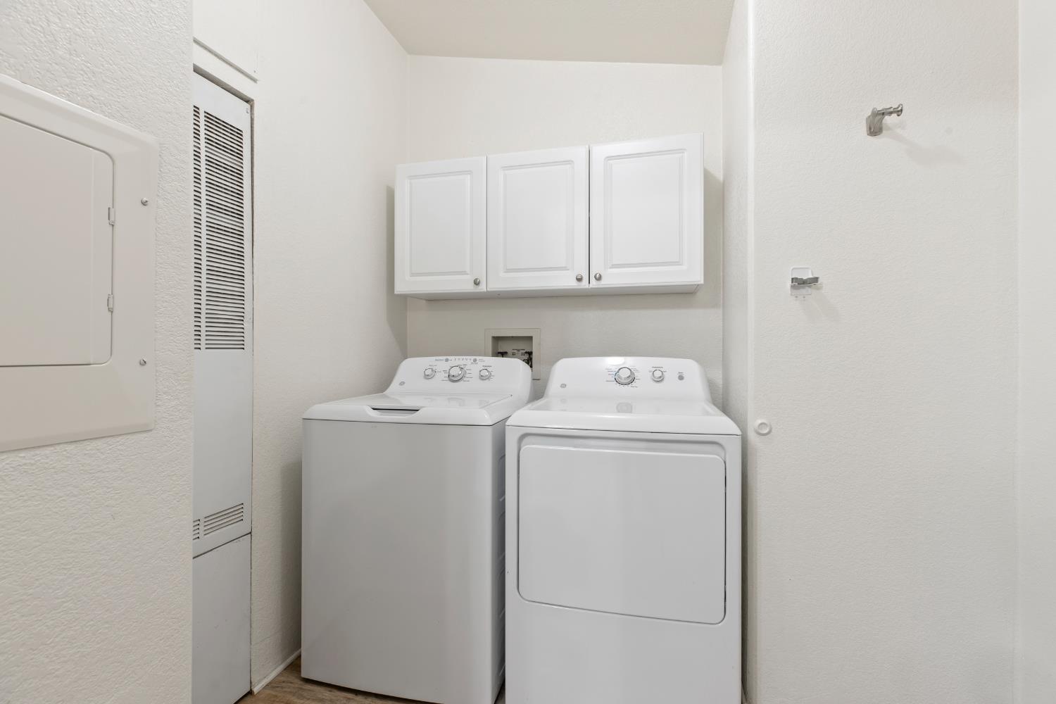 2113 Barrington Ln, Modesto, CA 95350