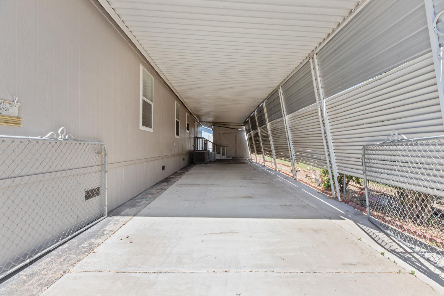 2113 Barrington Ln, Modesto, CA 95350