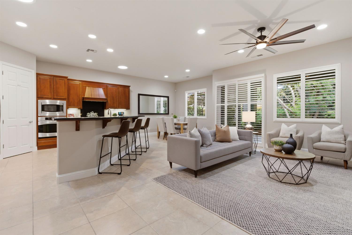 2499 Appleleaf Ln, Manteca, CA 95336