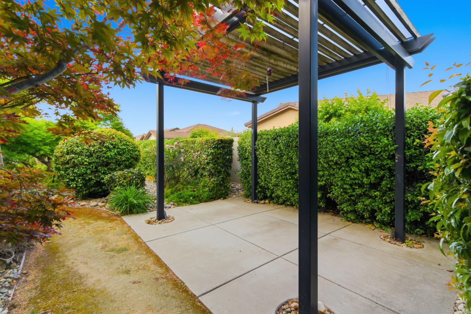 2499 Appleleaf Ln, Manteca, CA 95336