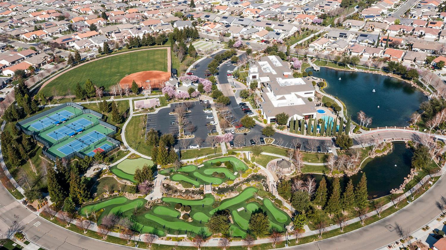 2499 Appleleaf Ln, Manteca, CA 95336