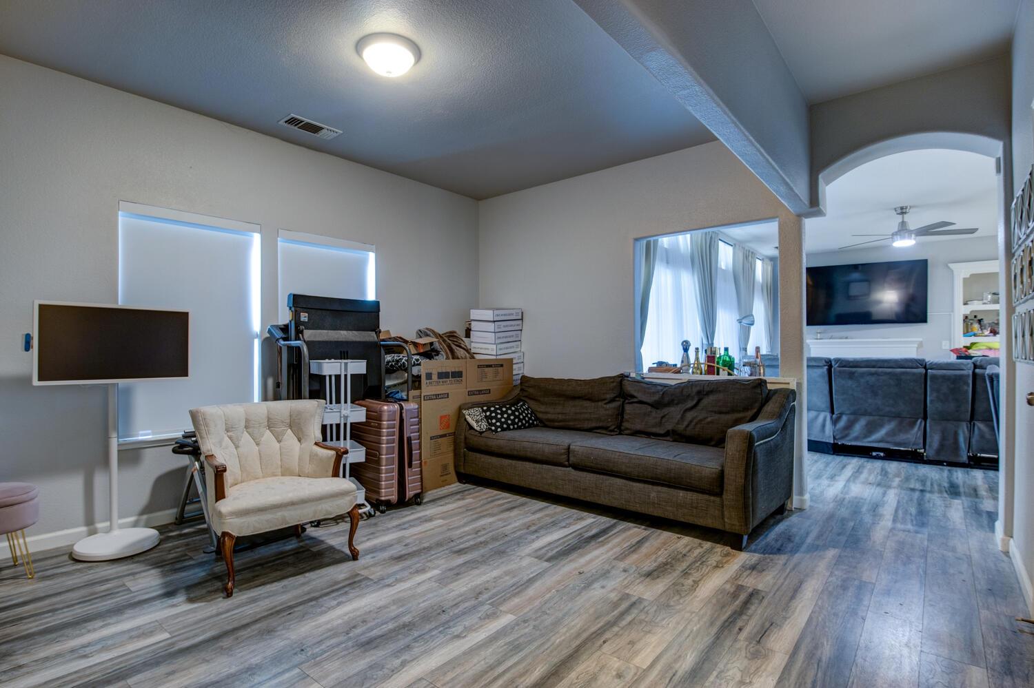 3006 Powers Ave, Riverbank, CA 95367