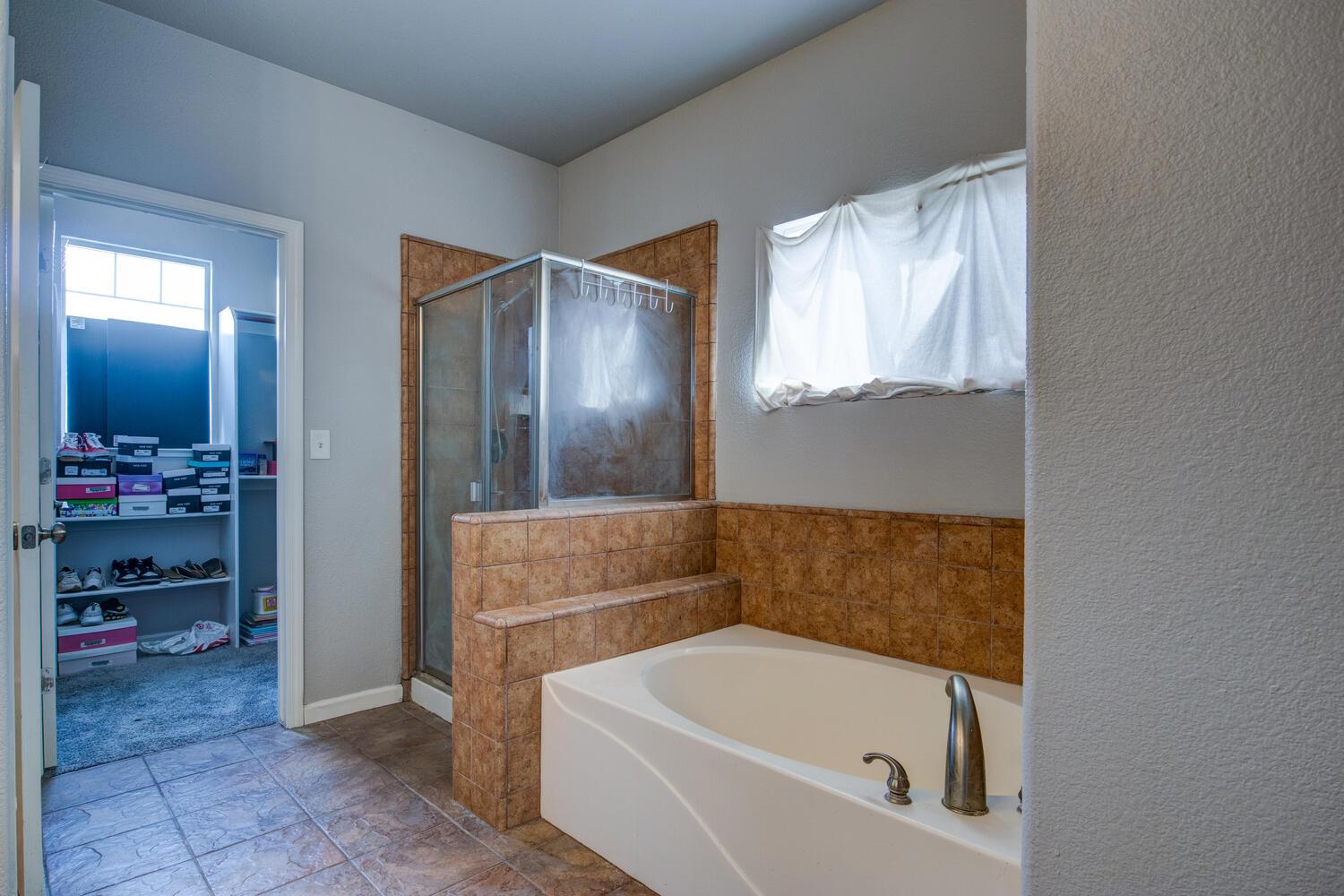 3006 Powers Ave, Riverbank, CA 95367