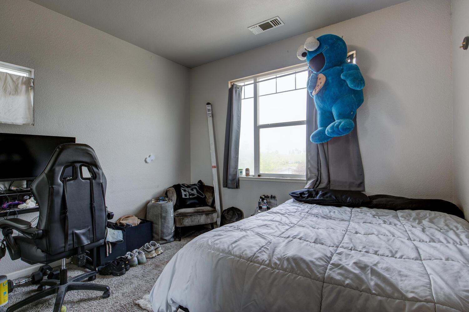 3006 Powers Ave, Riverbank, CA 95367