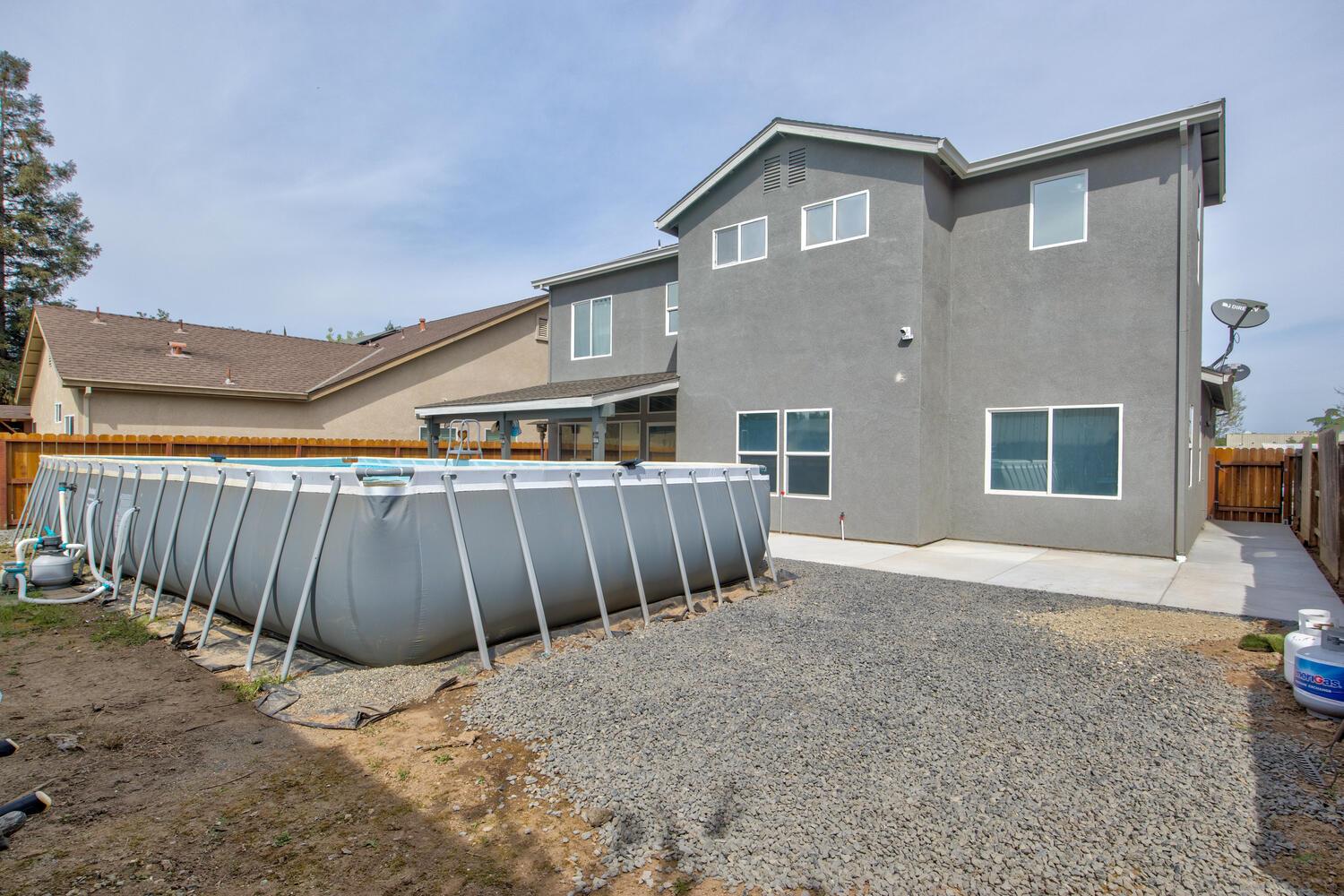 3006 Powers Ave, Riverbank, CA 95367